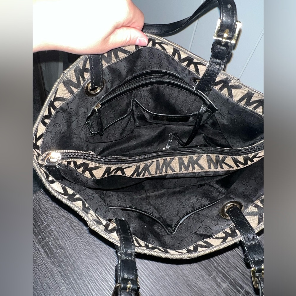 MK bag - Picture 4 of 8